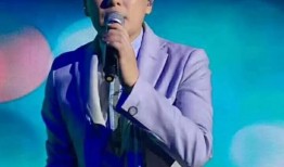 台湾大爆料张信哲视频播放,揭秘不为人知的幕后故事